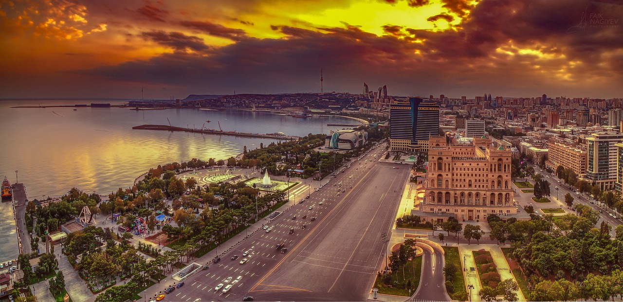 baku-4626962_1280.jpg