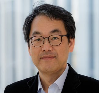 •	Alex Jinsung Choi, Deutsche Telekom