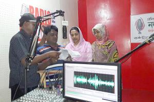 Entertaining Program of Community Radio